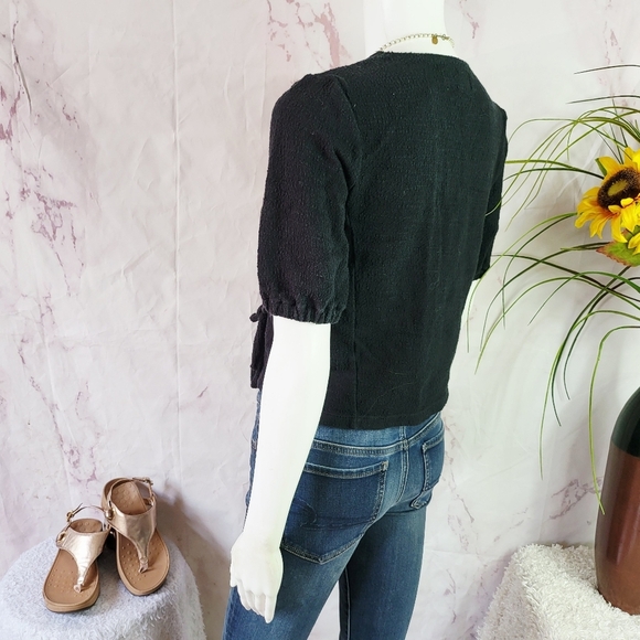 Madewell Black Blouse with Chic Silhouette - Picture 5 of 7